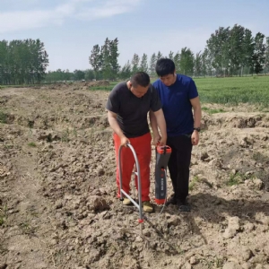 埋地管道檢漏儀使用現(xiàn)場